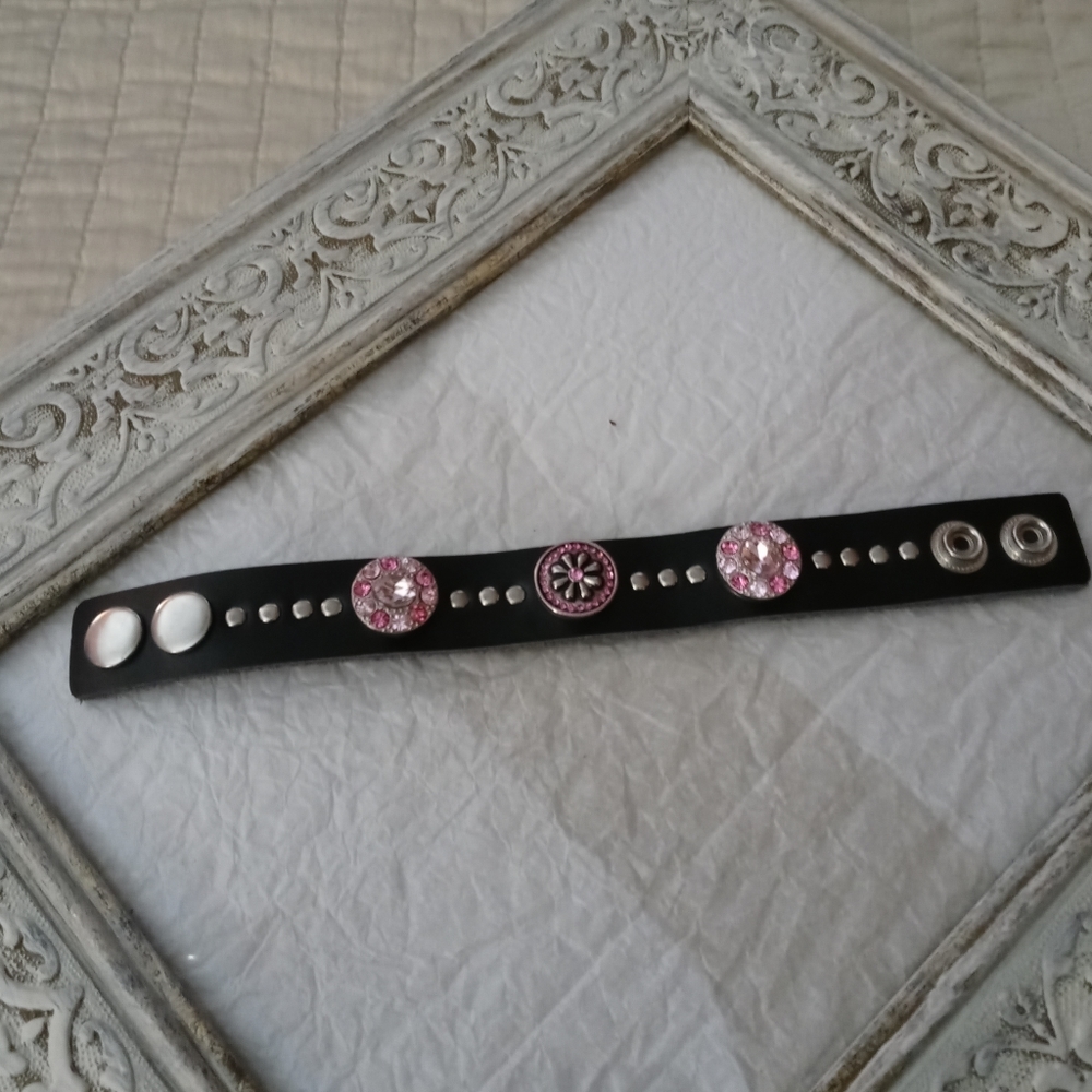 Black Leather Bracelet Snap on